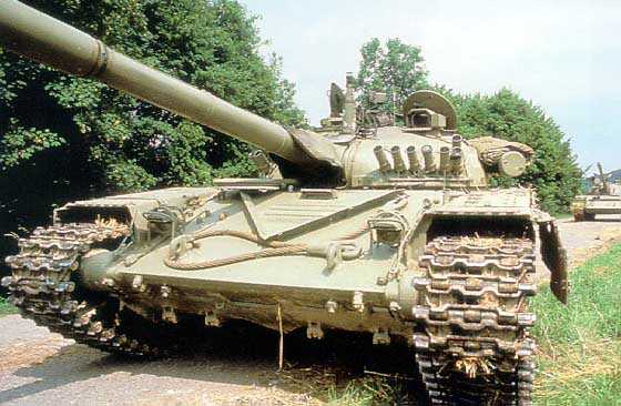 Armée Serbe M-84_main_battle_tank_Serbia_serbian_army_006