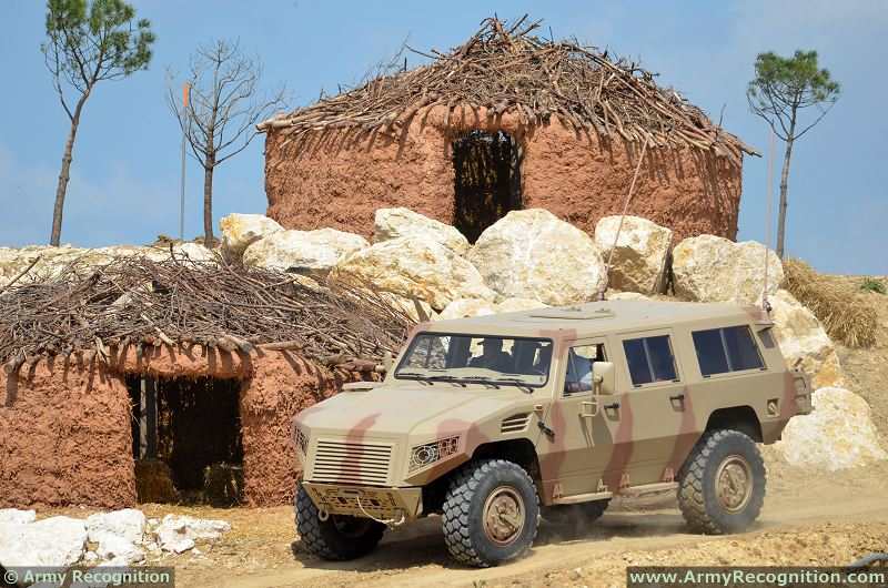 تغطية إعلامية ... معرض 2014 EUROSATORY بفرنسا Eurosatory_2014_live_demonstration_press_day_International_defense_and_security_exhibition_Paris_France_040