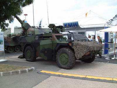 AT-43 - Page 5 Fennek_Krauss_Maffei_Wegmann_wheeled_armoured_reconnaissance_vehicle_Germany_Army_German_005