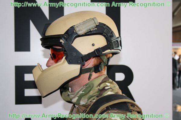 DVD 2010 Combat_helmet_British_army_future_soldier_DVD_2010_Defence_Equipment_Exhibition_Millbroock_United_Kingdom_600x400_001