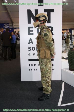 DVD 2010 Field_combat_uniform_British_army_future_soldier_DVD_2010_Defence_Equipment_Exhibition_Millbroock_United_Kingdom_600x400_002