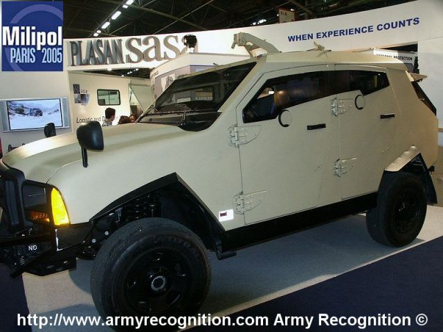 العربه المدرعه Plasan Sand Cat الاسرائيليه  Caracal_light_wheeled_armoured_vehicle_Israel_Israeli_army_640