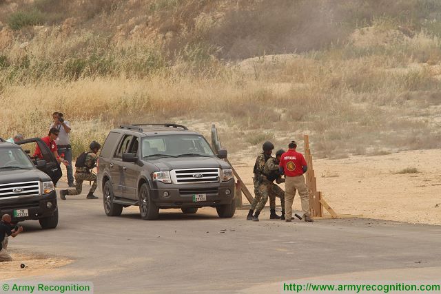 انطلاق مسابقة المحارب العسكرية في الأردن Warrior_Competition_2016_KASOTC_Jordanian_army_Special_Forces_Operations_Training_Camp_Amman_Jordan_009