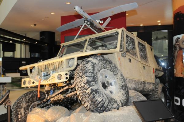 IDEX 2011 IDEX_Tri_Service_Exhibition_Land