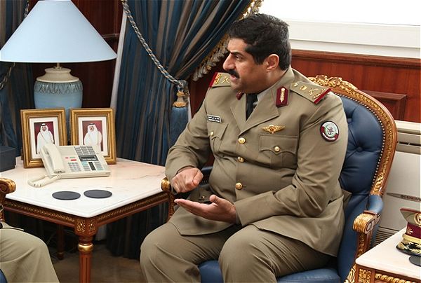 Armée Qatarie - Page 2 Qatar_Armed_Forces_Chief_of_Staff_Major_General_Hamad_bin_Ali_al-Attiyah_001