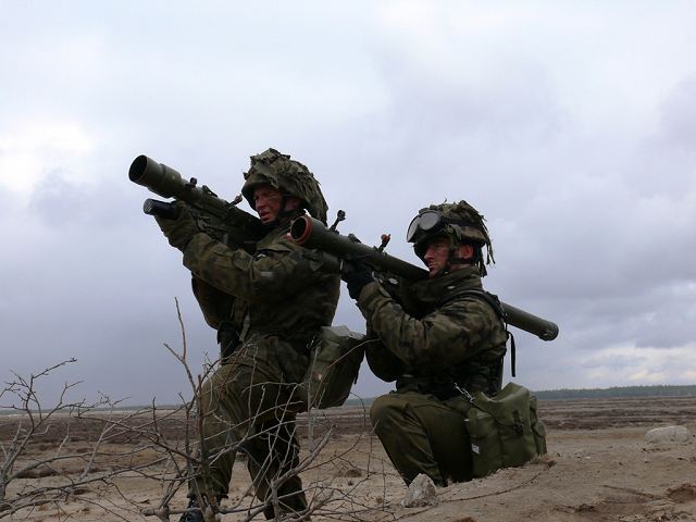 ليتوانيا تشتري منظومات دفاع جوي محموله على الكتف من بولندا  Lithuania_will_take_delivery_of_Polish-made_GROM_MANPADS_air_defense_systems_end_of_this_week_640_001