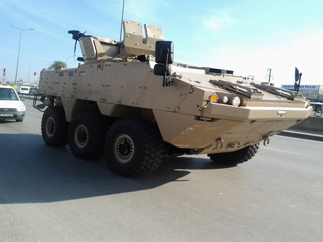 مملكة البحرين تتسلم عددا غير معروف من المدرعات التركية ARMA 6X6 Bahrain_armed_forces_equipped_with_Turkish-made_Otokar_Arma_6x6_armored_personnel_carrier_640_001