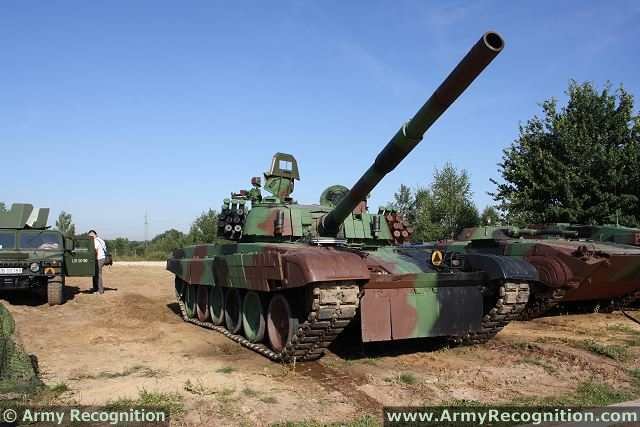 شركة UKROBORONPROM الاوكرانيه ستحدث دبابات T-72 الى معايير الناتو  Ukroboronprom_Ready_to_Modernize_300_T-72_MBT_to_Meet_NATO_Standards_640_001