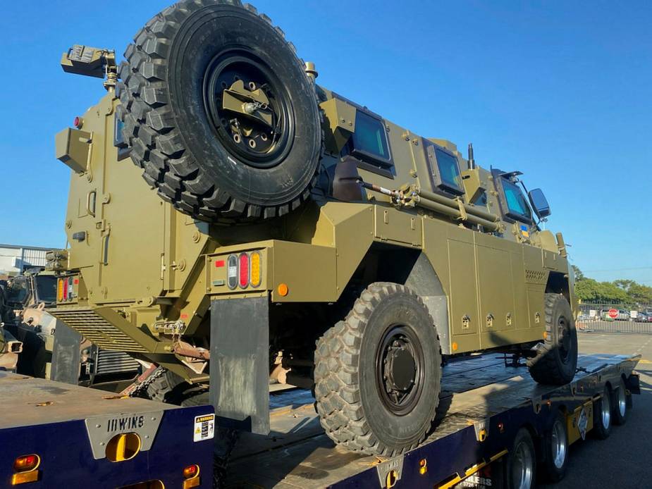 Ukrainian Armed Forces / Zbroyni Syly Ukrayiny - Page 22 Australia_increases_military_assistance_to_Ukraine_with_Bushmaster_armored_vehicles_and_more_1