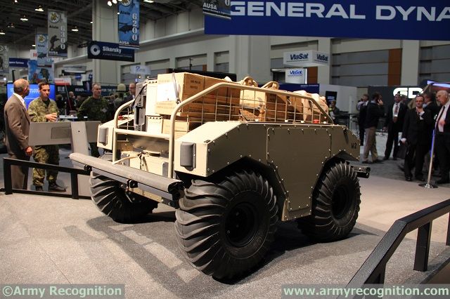 معرض AUSA 2014 يعرض احدث التكنلوجيات العسكريه  General_Dynamics_Land_Systems_Multipurpose_Unmanned_Tactical_Transport_MUTT_AUSA_2014_2