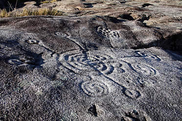 Ajanta y cuevas Ellora  Petroglifo