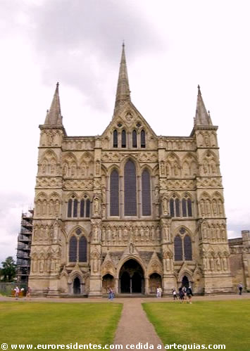 ENTRADA A LA CATEDRAL Catedralsalisbury3