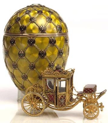 Royal Jewelry & Tiaras / Fabergé Eggs / The Royals - Pagina 2 Faberge-egg