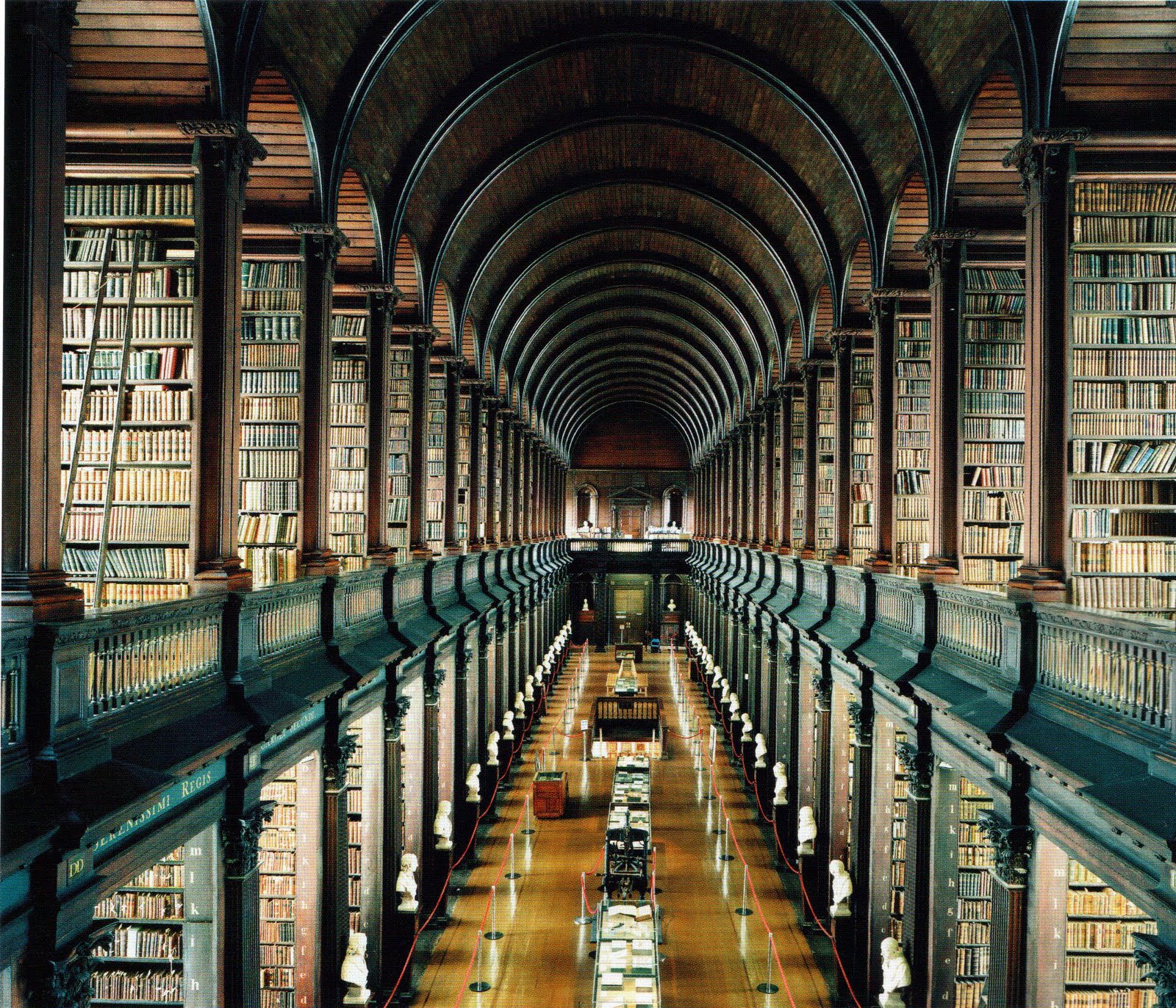 Enamorado de una humana  (Nick Jonas y Tu) - Página 5 Candida-hofer-biblioteca-trinity-college-a-dublin