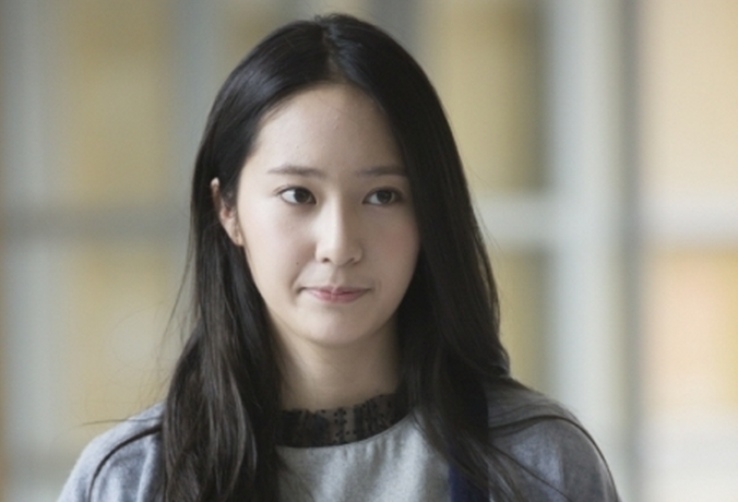 وكالة SM أصدرت تصريحها بخصوص إغماءة كريستال خلال حفل الـ SMTOWN Krystal-The-heirs-cut