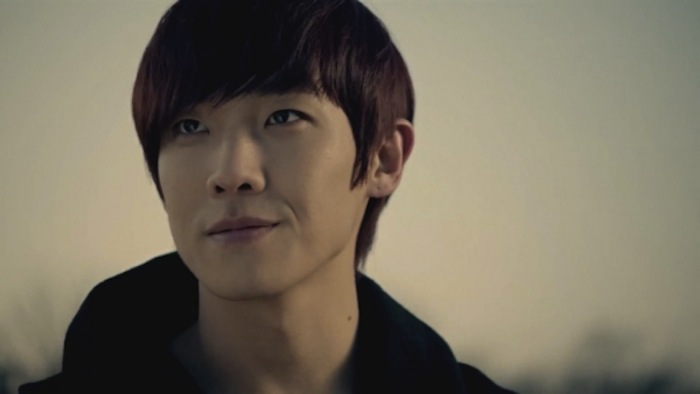 لي جون ترك فرقة MBLAQ وقرر التركيز على التمثيل Lee-joon2