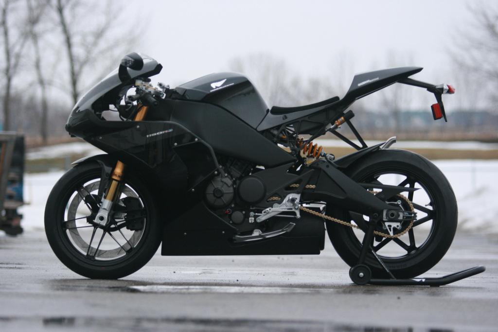 Buell Back ! - Page 2 Erik-buell-racing-1190rs-1