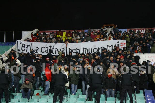 CSKA Sofia 0-3 AS Roma (phase de poule 6ème journée) - Page 7 0910cskaroma_erba