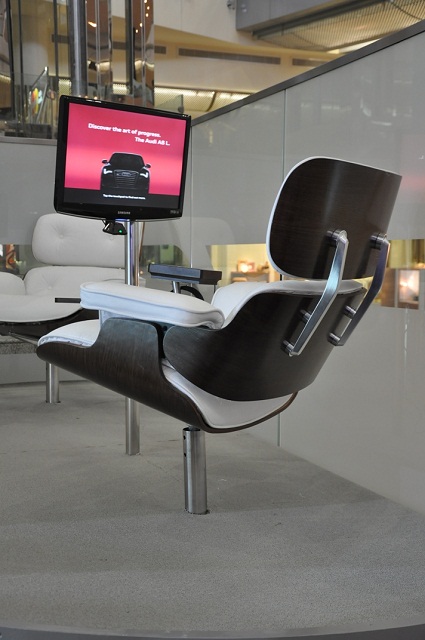 أودي تدشن معرض خاص لـ ِA8 L Sammy_3D_Loungechair