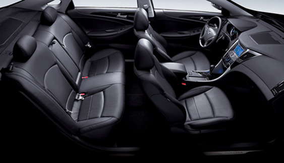 تكملة *سوناتا 2011* Equus_2011-Hyundai-Sonata-2