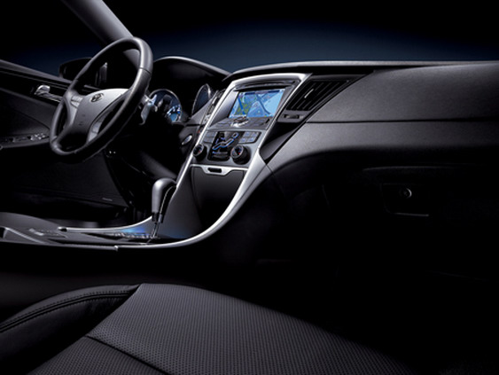 تكملة *سوناتا 2011* Equus_2011-Hyundai-Sonata-4