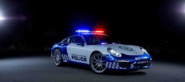 بورشه 911 كارييرا تنضم لأسطول الشرطة في استراليا ، ولكن لأغراض خيرية Toot_e51bec68bf