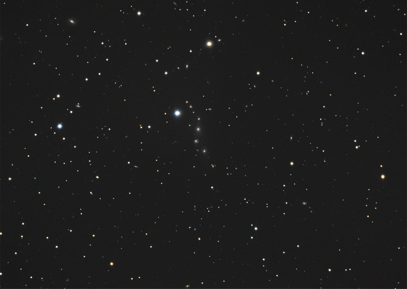 Découverte des chaines de galaxies. Ugc10583