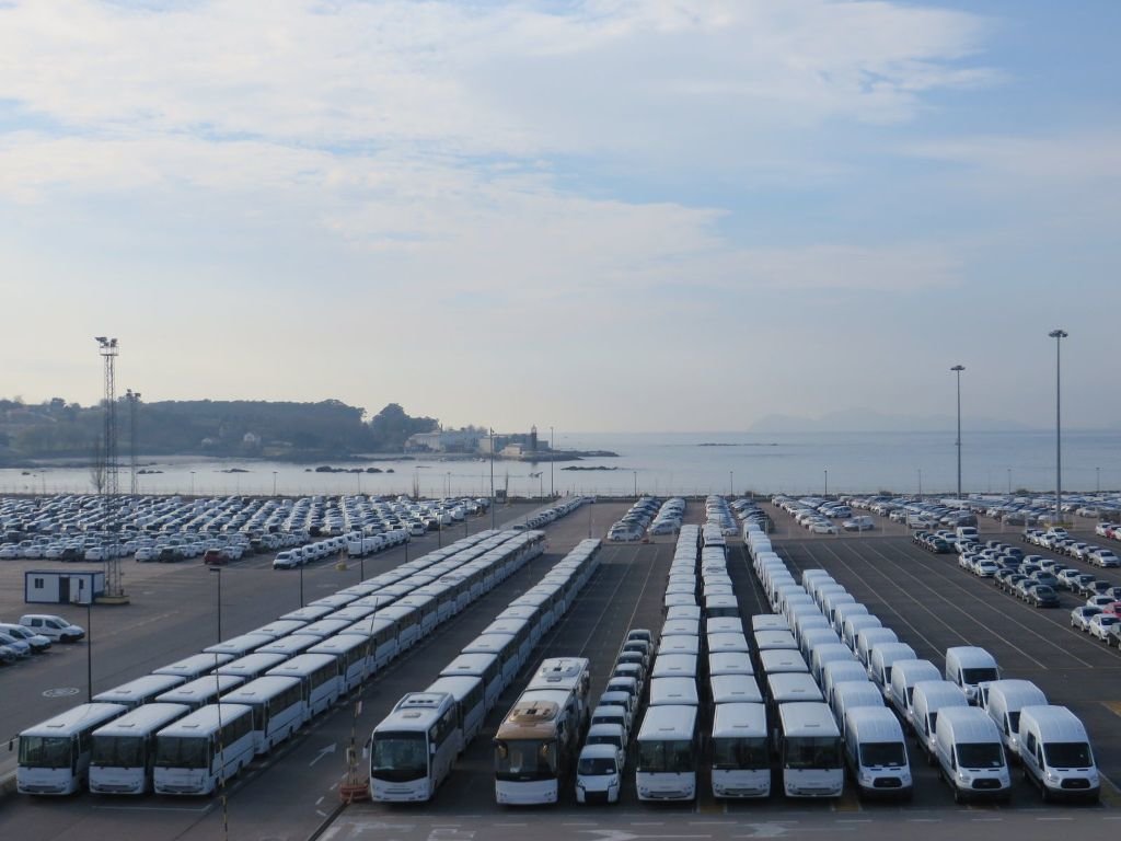 2015 - O porto de Vigo movimentou mais de 423 mil carros em 2014 2015011001101393010