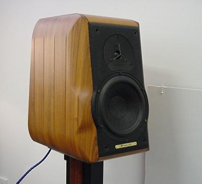 DYNAUDIO: LA EVOLUCION DE LA MARCA - Página 6 Electra%20amator%20davanti