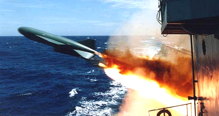 حصريا .. صواريخ البحريه المصريه .. بالتفصيل HY-2-Naval-Launch-1S