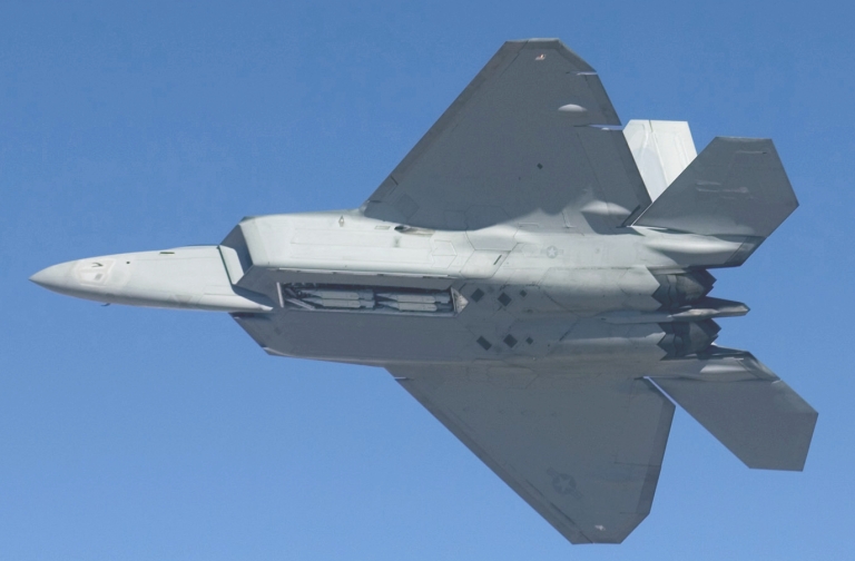 مخالب الرابتور الفتاكة، القنابل صغيرة القطر F-22A-GBU-39B-Test-0307