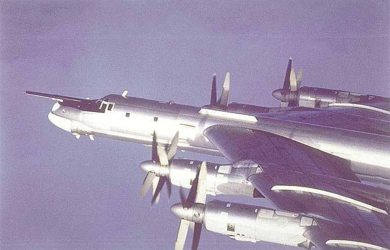 Tupolev Tu-95 y Tu-142  Bear-H-DD-ST-86-06711