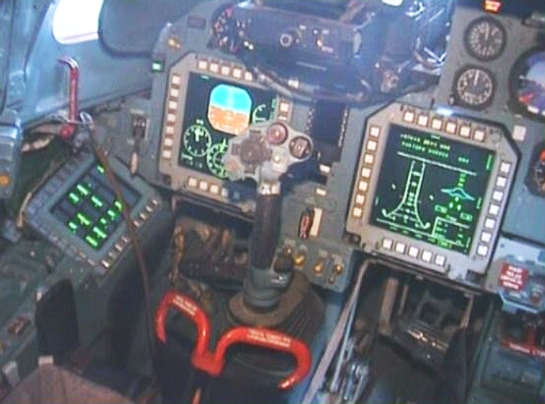 SU-34: El Pajaso Mental Del Año. - Página 2 Su-34-FRP-Cockpit-5S
