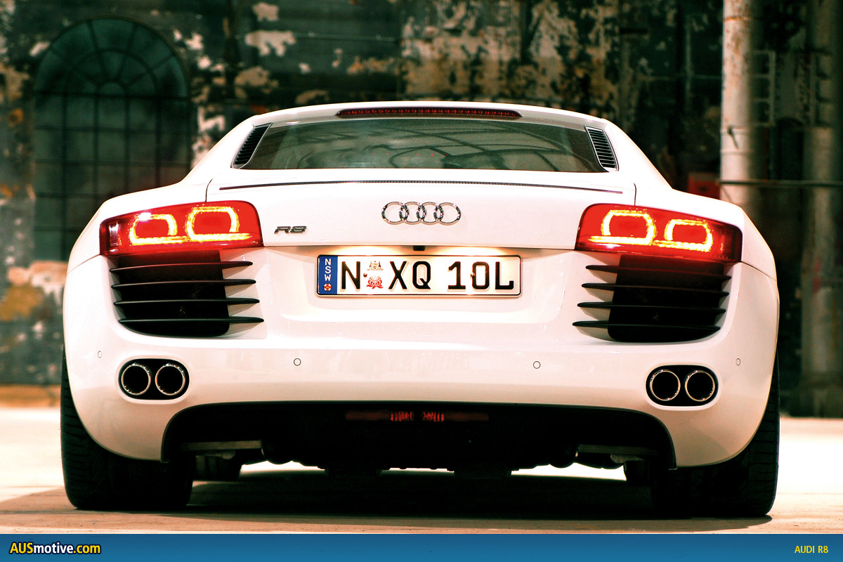 صور لــ سيارت العصر Audi R8 Audi-R8-02