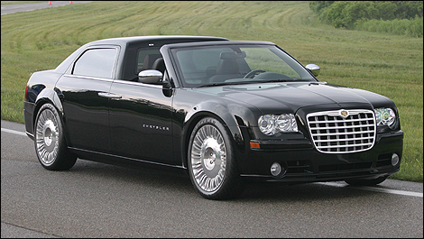 chrysler 300c 2008-Chrysler-300C-Hollywood-i01