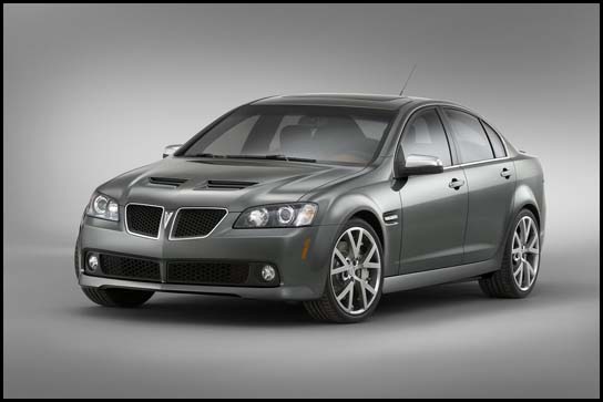 Pontiac aura de quoi concurrencer la Dodge Magnum 2008-Pontiac-G8-001