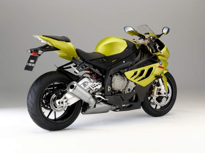 Ducati=rottame ambulante  mito o veritá? - Pagina 2 Bmw-s1000rr-supersport-bike-pricing-full-gallery-medium_3