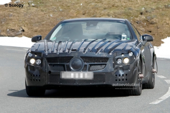2011 - [Mercedes] SL [R231] Spyshots-2012-mercedes-sl-medium_1