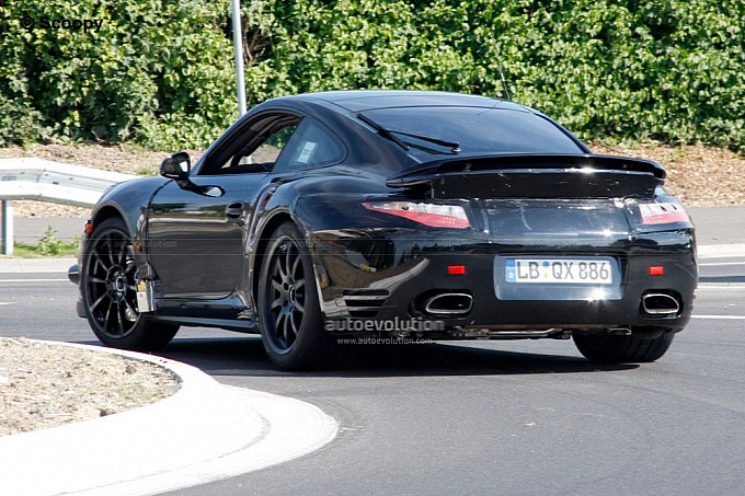 991 Turbo Spyshots-2013-porsche-911-turbo-991-medium_5