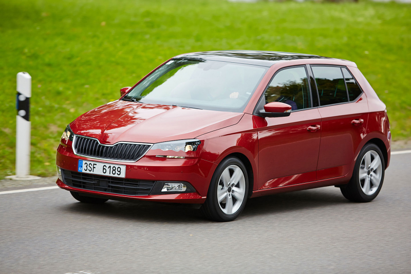 2014 - [Skoda] Fabia III - Page 21 Skoda_Fabia_2015_III_nova_oficialni_mask_24_800_600