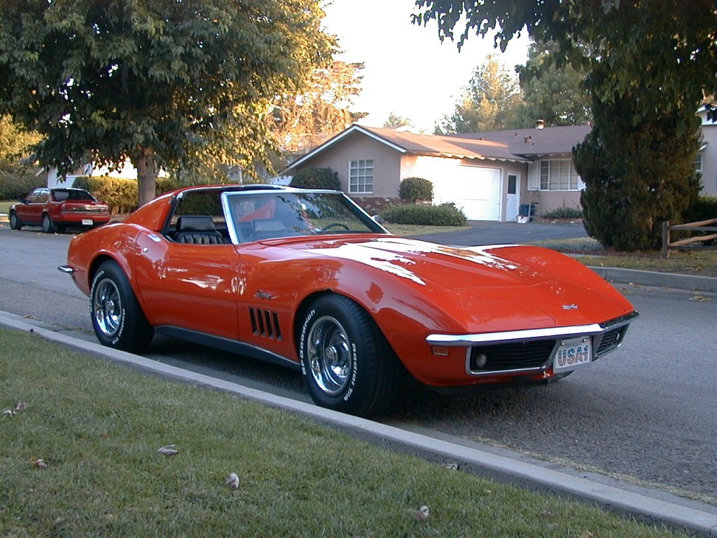 Le topic des t'automobiles des GAMOPATS - Page 7 Chevrolet_corvette-stingray-1969_r7