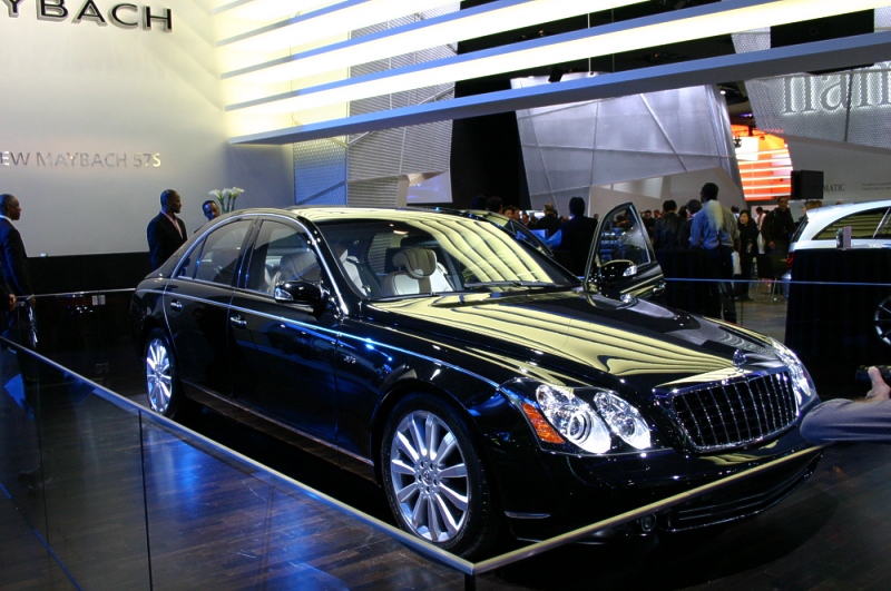 سنة حييييييلوى ياااا سلمى    ----ام اسلام---- Maybach-57-s-09-800