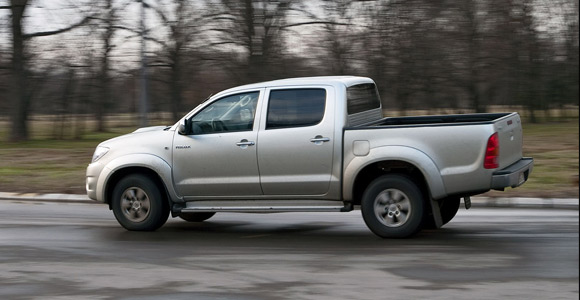 Testirali smo: Toyota Hilux 3.0 D-4D Double Cab City 20090714004252_photo_4