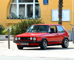 RETRO : VOLKSWAGEN GOLF GTI 1800 Mk1 Golf_gti-av