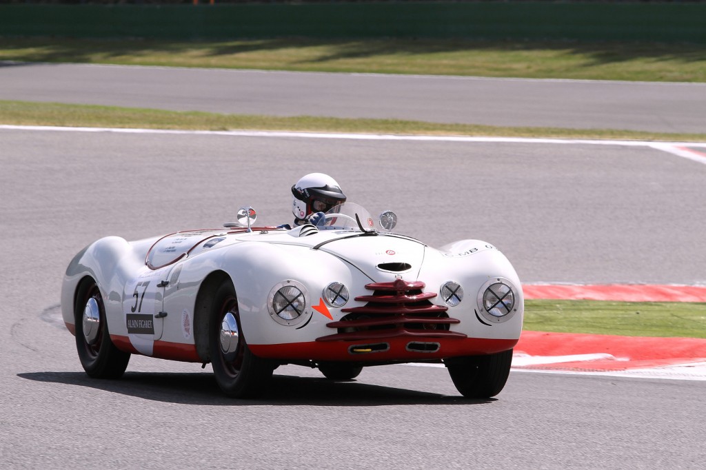 [Jeu] Quel est ce véhicule ? - Page 16 Cette-Skoda-Sport-a-particvipe-aux-24-H-du-Mans-en-1949-MAnfred-GIET-IMG_2803-1024x682