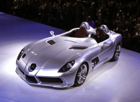  mercedes benz cl تقدم لمحبيها Thumbs_mercedes-mclaren-slr-stirling-moss-in-detroit