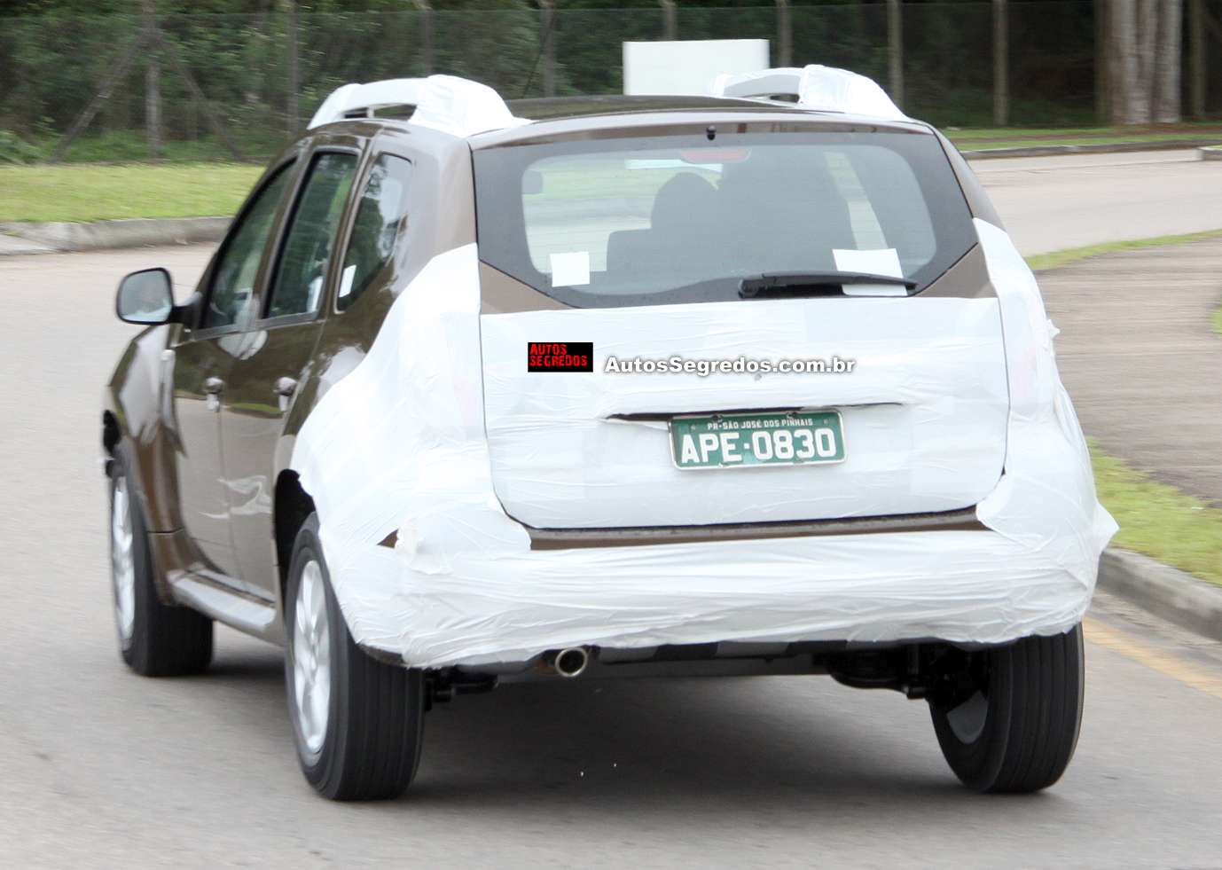 BR: Próximos lançamentos - Página 65 Flagra_renault_duster_20151