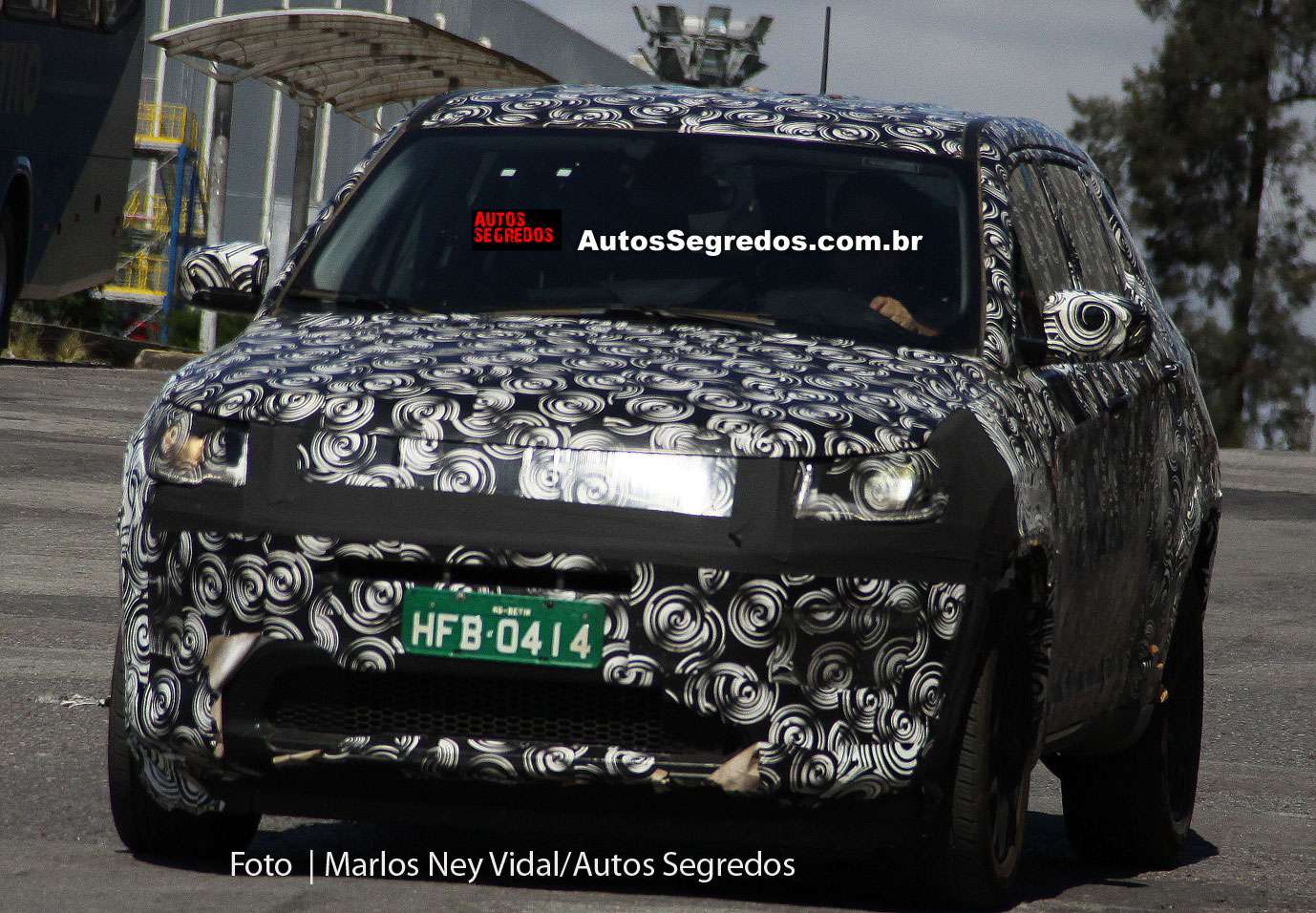 Fábrica da Fiat em Pernambuco - Página 17 Flagra_jeep_551_6