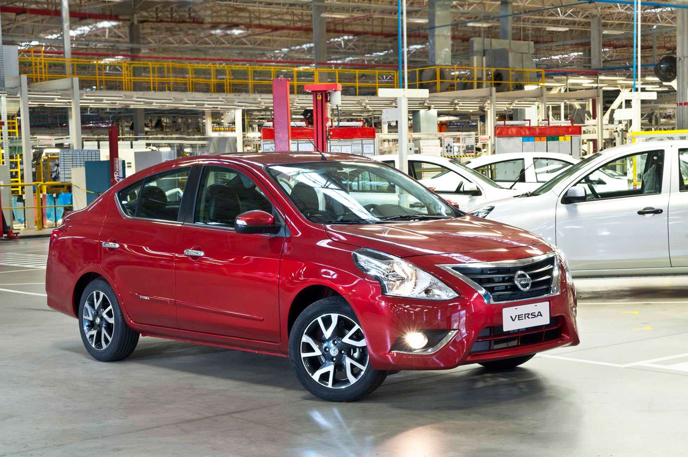 Nissan March e Versa - Página 24 Nissan_versa_cvt_9