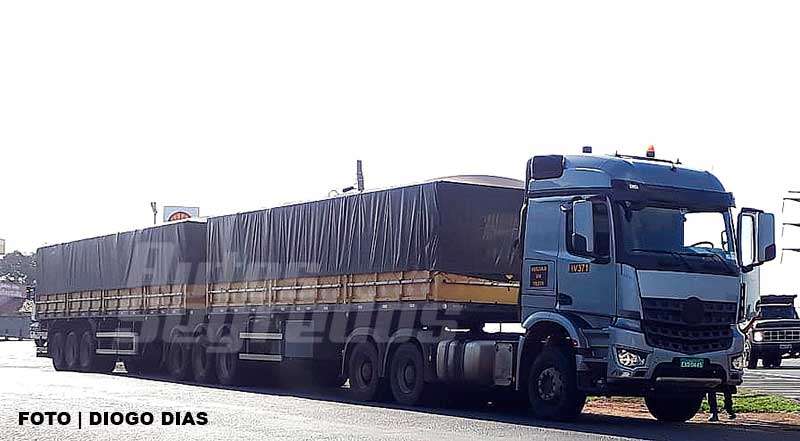 Transporte de Carga - Caminhões - Página 2 Mercedes-benz-arocs-9